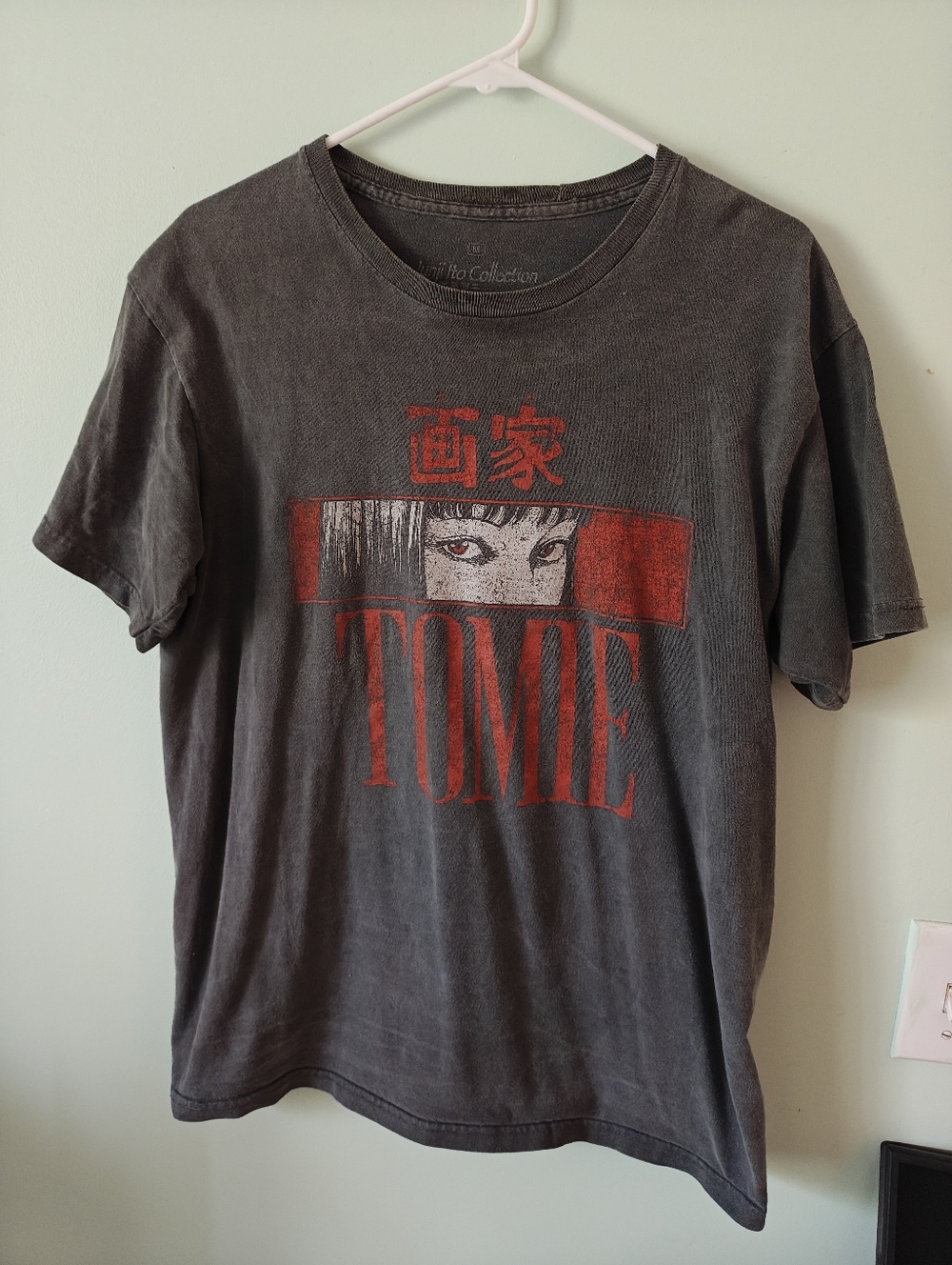 Tomie Graphic Tee in Charcoal with Red Print